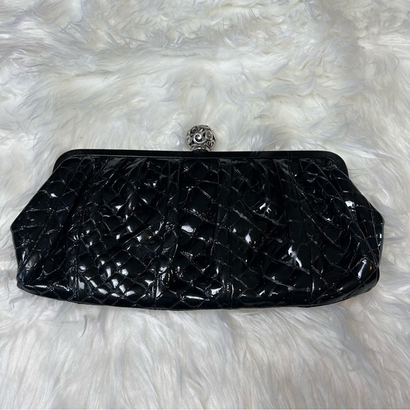 Brighton Black Textured Clutch with Elegant Design - Picture 4 of 6
